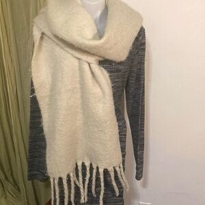 Lucca oversized big fluffy fringed boho scarf